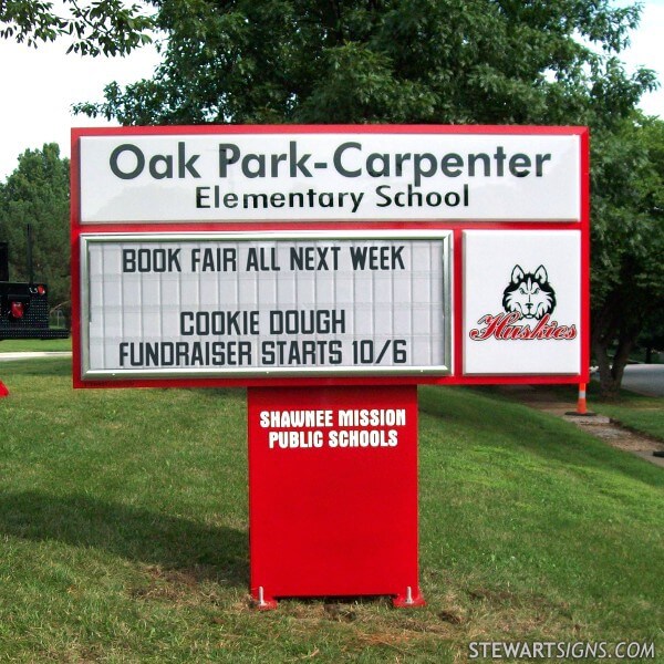 Oak Park Carpenter Attendance Line - Picture Of Carpenter